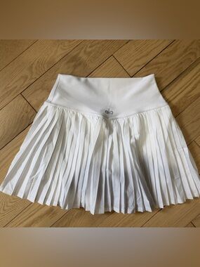 ALO Yoga White Pleated Skater Skirt